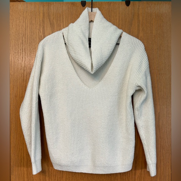 Forever 21 white ribbed knit sweater v-neck cutout choker sweater long sleeve - Picture 4 of 13